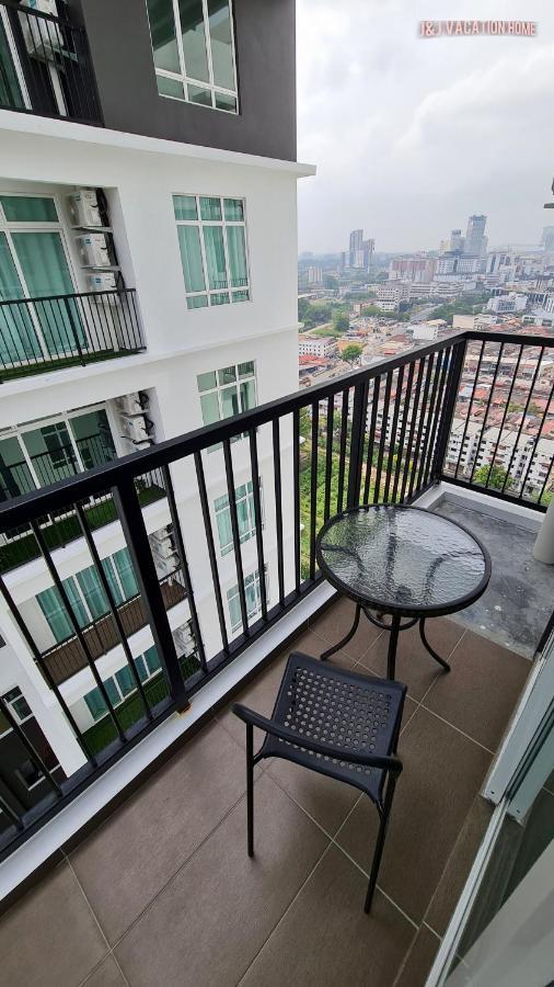 J&J Vacation Home@Novo8 Residence Kampong Tambak Exteriör bild